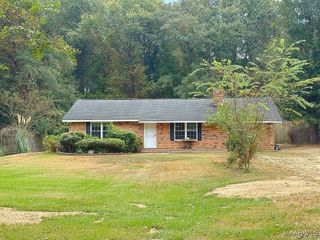 77 County Road 477 ., Selma, AL 36701