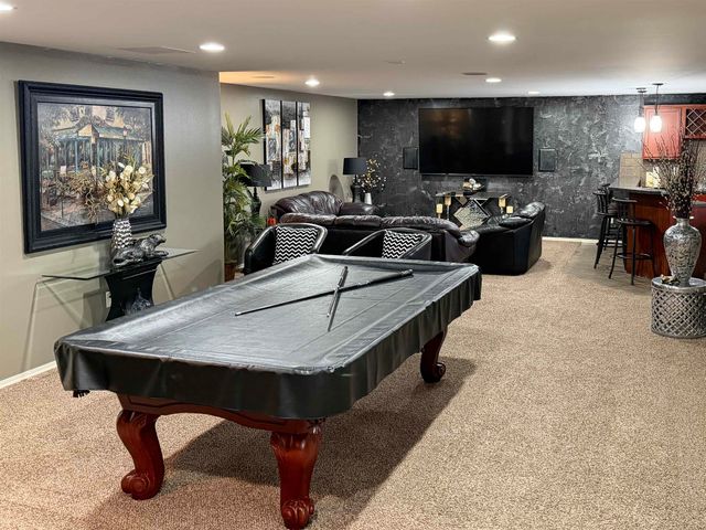 12301 E Zimmerly Ct, Wichita, KS 67207