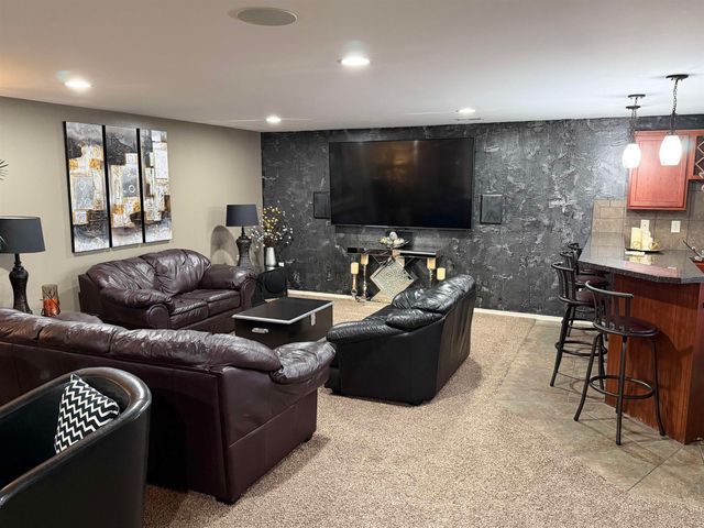 12301 E Zimmerly Ct, Wichita, KS 67207