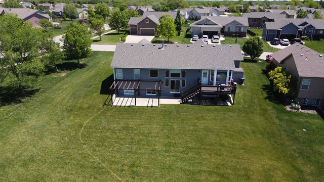 12301 E Zimmerly Ct, Wichita, KS 67207