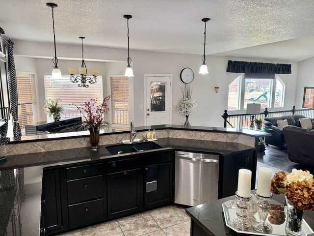 12301 E Zimmerly Ct, Wichita, KS 67207