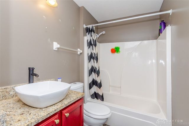 6155 Old Stone Court, Fairfield Twp, OH 45011
