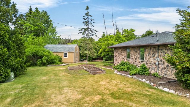 822 Woodland STREET, Plymouth, WI 53073