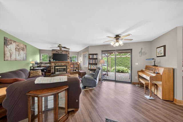 822 Woodland STREET, Plymouth, WI 53073