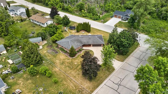 822 Woodland STREET, Plymouth, WI 53073