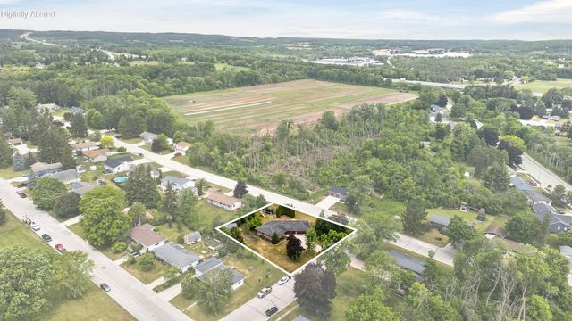 822 Woodland STREET, Plymouth, WI 53073