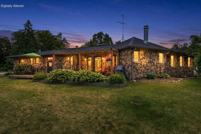 822 Woodland STREET, Plymouth, WI 53073