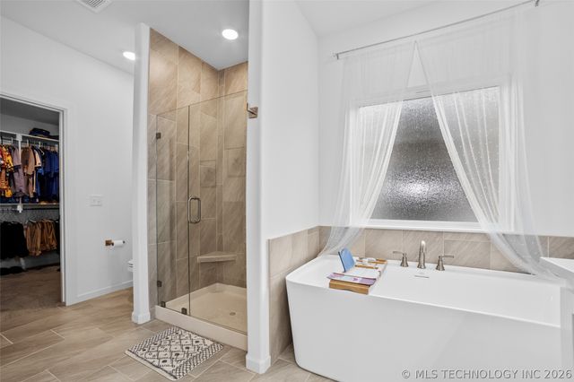 3035 N Dogwood Drive, Catoosa, OK 74015