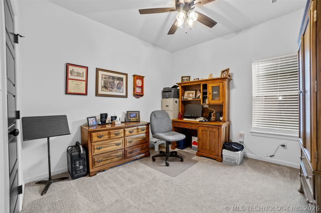 3035 N Dogwood Drive, Catoosa, OK 74015