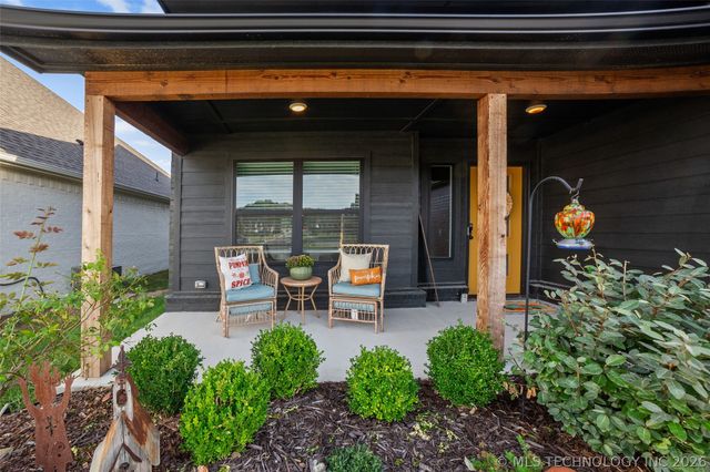 3035 N Dogwood Drive, Catoosa, OK 74015