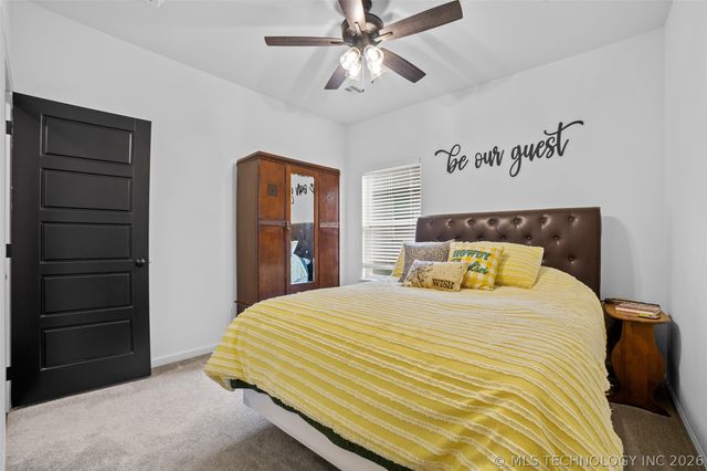 3035 N Dogwood Drive, Catoosa, OK 74015