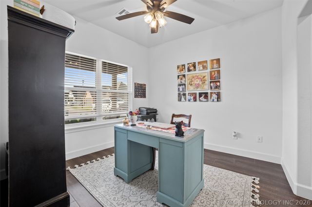 3035 N Dogwood Drive, Catoosa, OK 74015