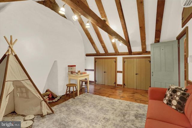 2600 S MARKET ST, Mechanicsburg, PA 17055