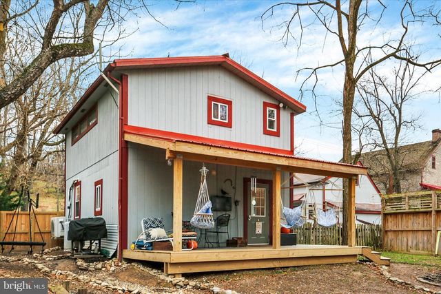 2600 S MARKET ST, Mechanicsburg, PA 17055