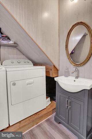 2600 S MARKET ST, Mechanicsburg, PA 17055