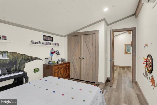 2600 S MARKET ST, Mechanicsburg, PA 17055