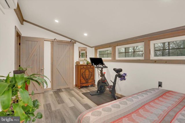 2600 S MARKET ST, Mechanicsburg, PA 17055