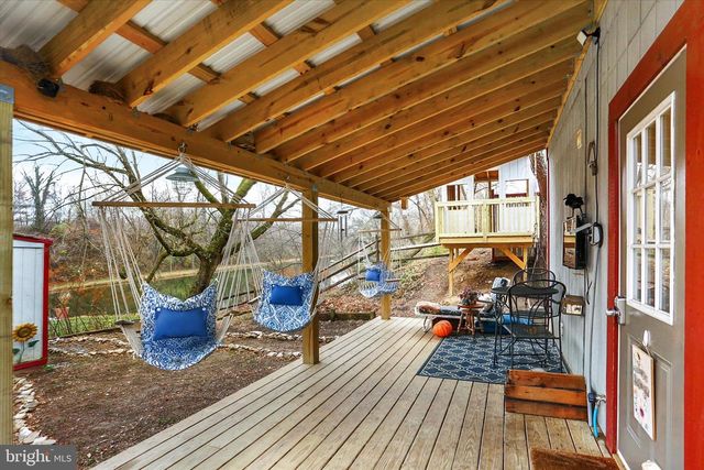 2600 S MARKET ST, Mechanicsburg, PA 17055