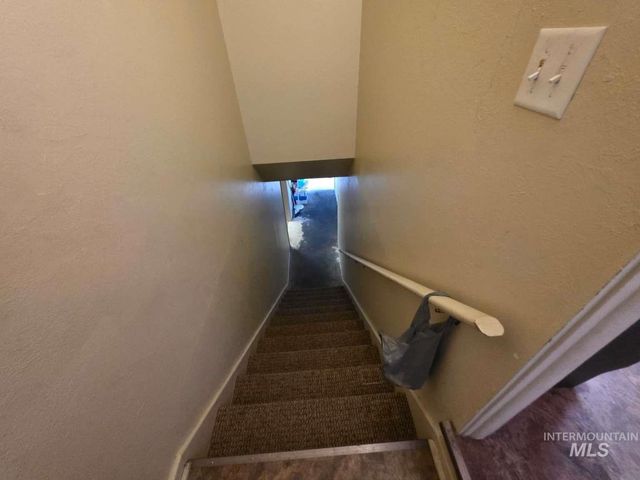 1225 Juniper St, Mountain Home, ID 83647