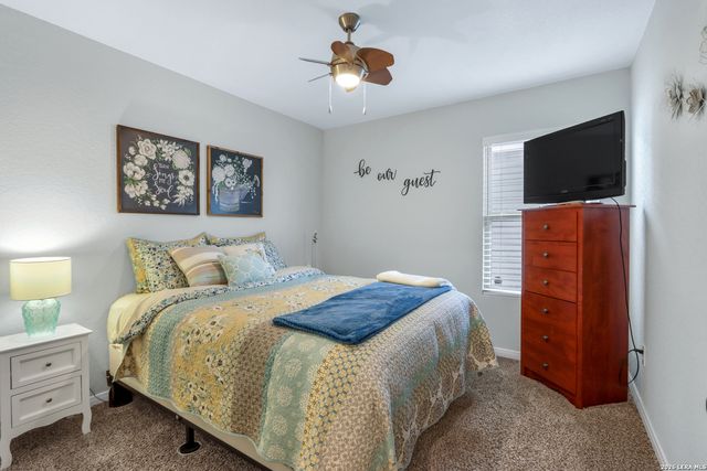 1144 AMBER LK, Seguin, TX 78155