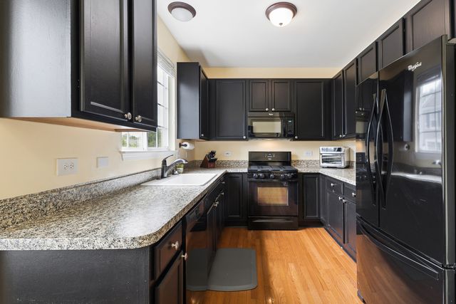 2314 Hudson Circle, Aurora, IL 60502