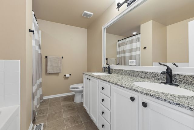 2314 Hudson Circle, Aurora, IL 60502