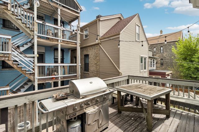 1532 N GREENVIEW Avenue, Chicago, IL 60642