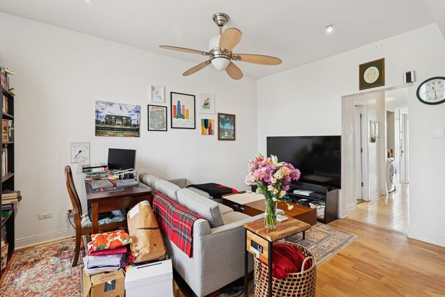 1532 N GREENVIEW Avenue, Chicago, IL 60642
