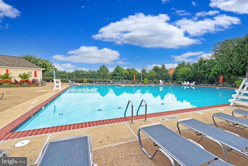 6366 BONHAM PL, Centreville, VA 20121