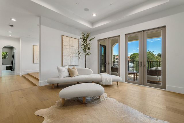 1207 Spanish River Road, Boca Raton, FL 33432