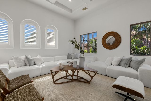 1207 Spanish River Road, Boca Raton, FL 33432