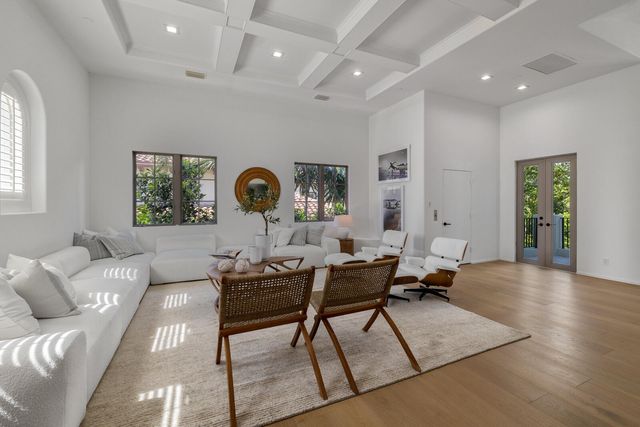 1207 Spanish River Road, Boca Raton, FL 33432
