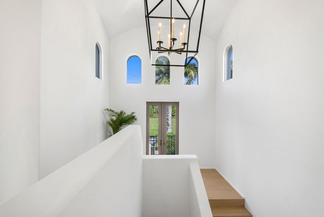 1207 Spanish River Road, Boca Raton, FL 33432