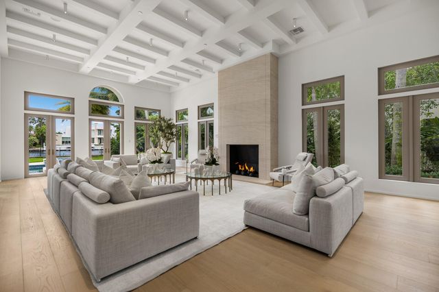 1207 Spanish River Road, Boca Raton, FL 33432