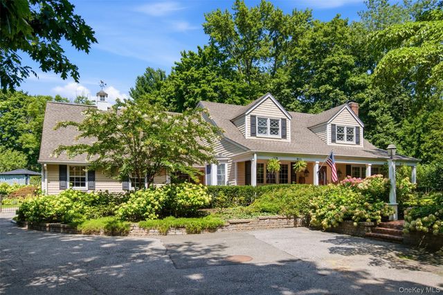 7 Private Road, Huntington, NY 11743