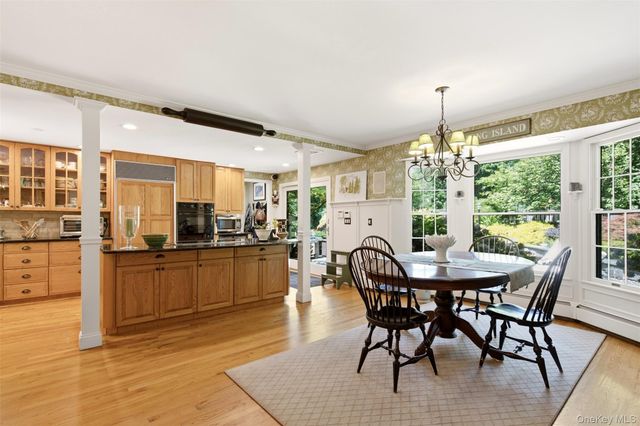 7 Private Road, Huntington, NY 11743