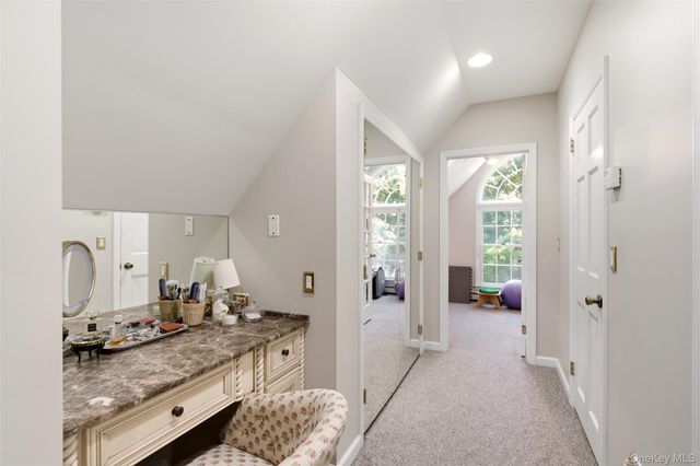 7 Private Road, Huntington, NY 11743