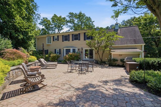 7 Private Road, Huntington, NY 11743