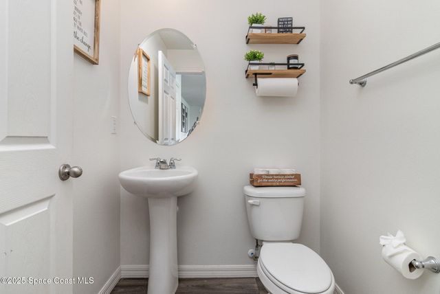 1043 Corbin Circle SW, Palm Bay, FL 32908