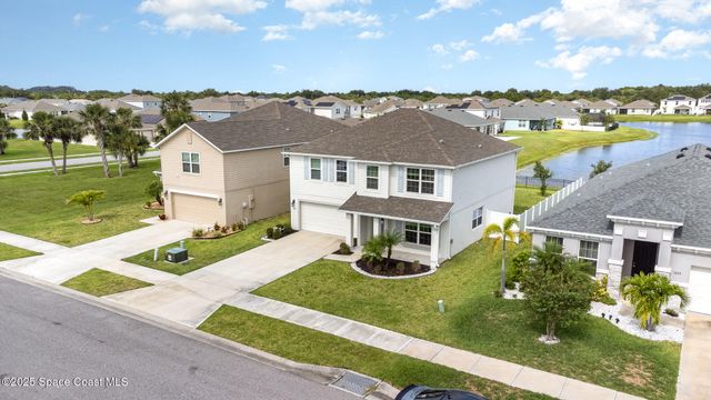 1043 Corbin Circle SW, Palm Bay, FL 32908