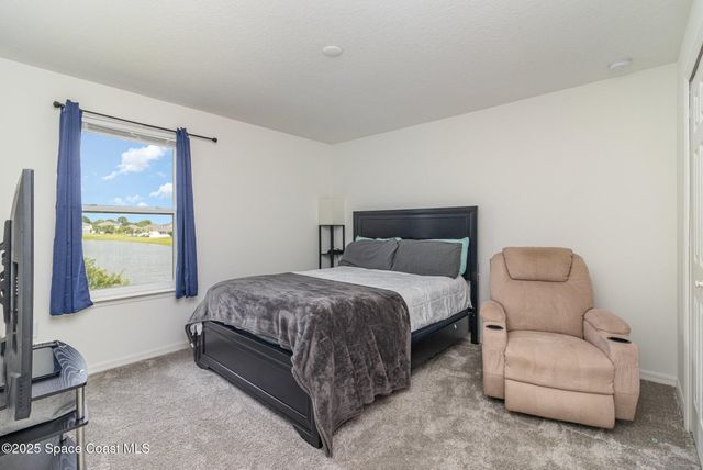 1043 Corbin Circle SW, Palm Bay, FL 32908