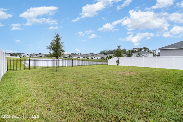 1043 Corbin Circle SW, Palm Bay, FL 32908