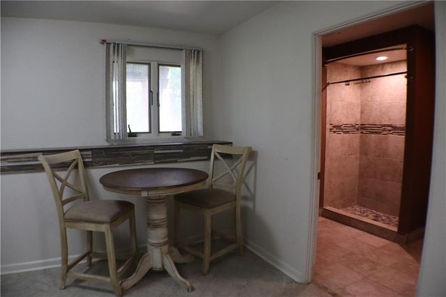 6301 E 285th Street, Freeman, MO 64746