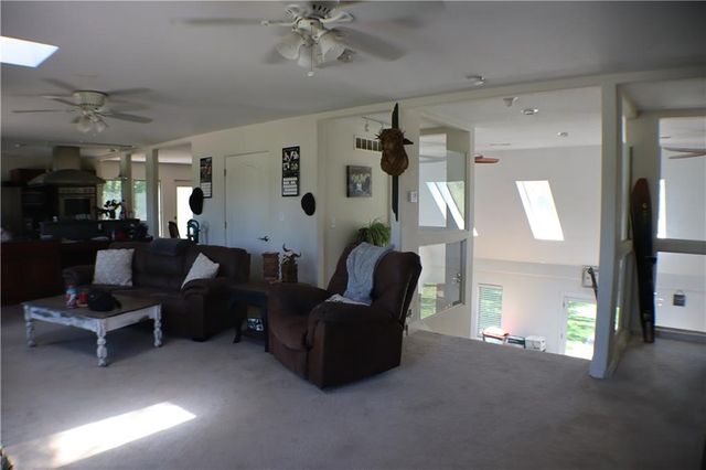6301 E 285th Street, Freeman, MO 64746