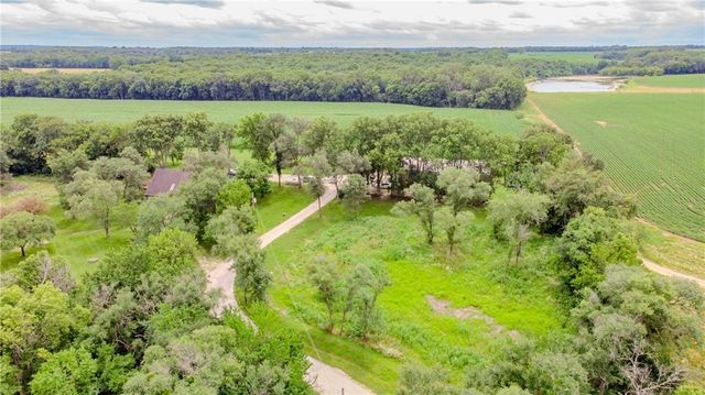 6301 E 285th Street, Freeman, MO 64746
