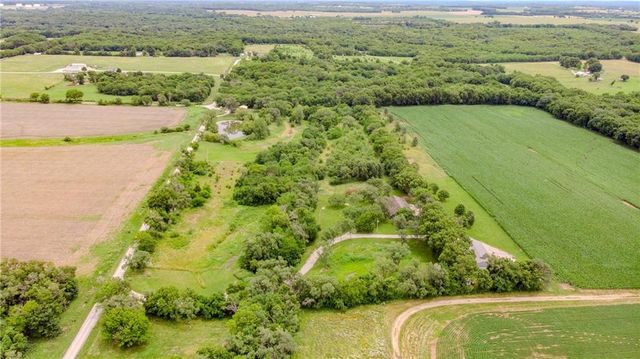 6301 E 285th Street, Freeman, MO 64746