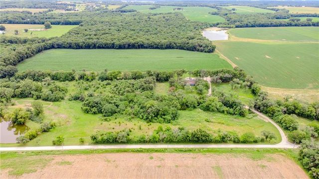 6301 E 285th Street, Freeman, MO 64746