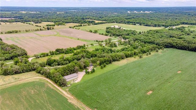 6301 E 285th Street, Freeman, MO 64746