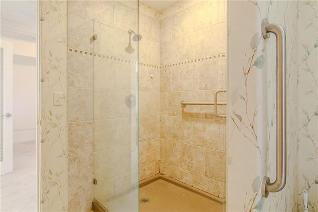 6301 E 285th Street, Freeman, MO 64746