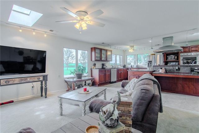 6301 E 285th Street, Freeman, MO 64746
